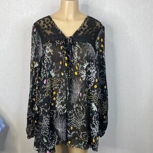 Vizio Boutique Sheer Black Floral Long Sleeve Oversize Tunic top Size Small NWOT